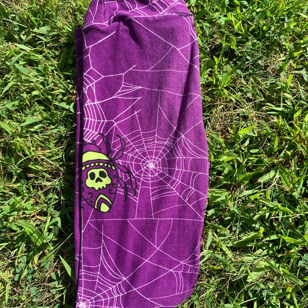 13 pairs of Kids L/XL (ages 7-12) LuLaRoe Leggings